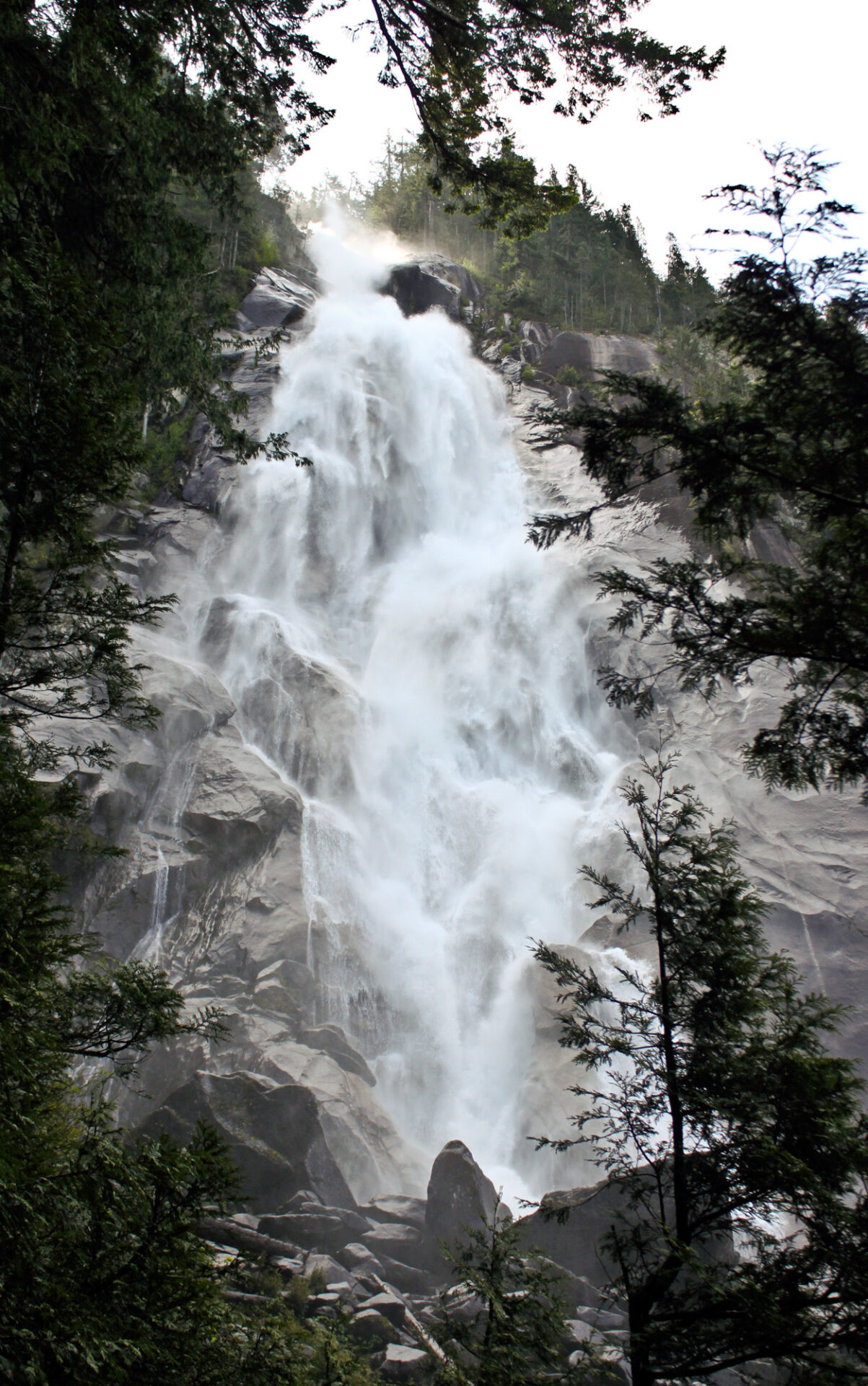Shannon Falls Vancouver Canada LMKTZU Shannon Falls Vancouver Canada LMKTZU