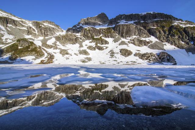 Tricouni Peak