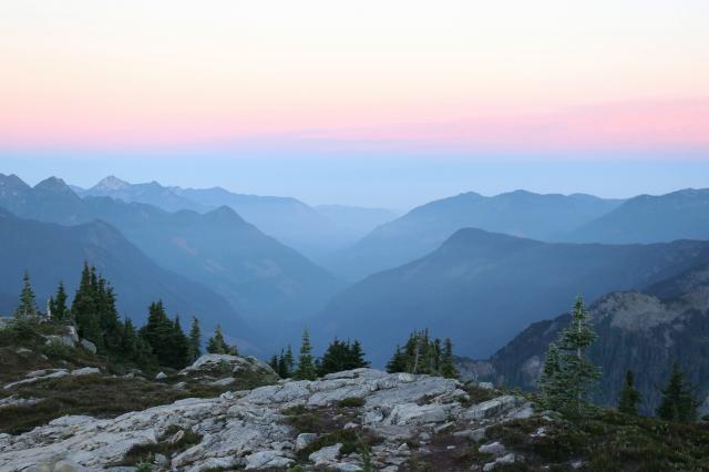 Flora, Greendrop, And Lindeman Lakes Loop
