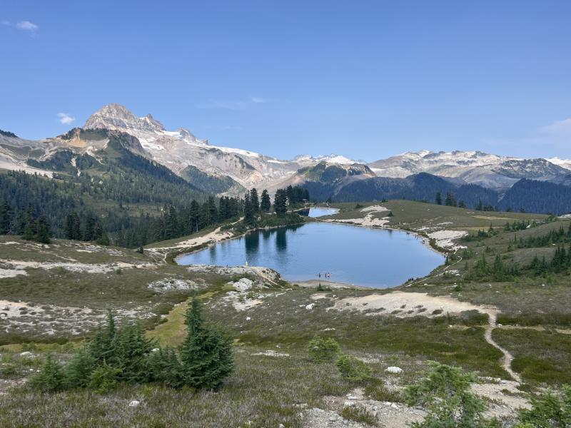 Elfin Lakes Trail