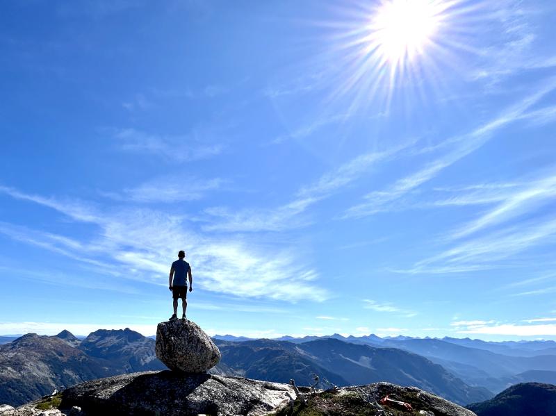Needle Peak Loop