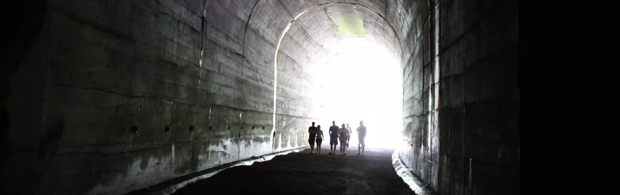 https://www.vancouvertrails.com/images/hikes/othello-tunnels.jpg