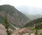 A short walk on a trail near the 6km mark brings you to this incredible view of The Barrier