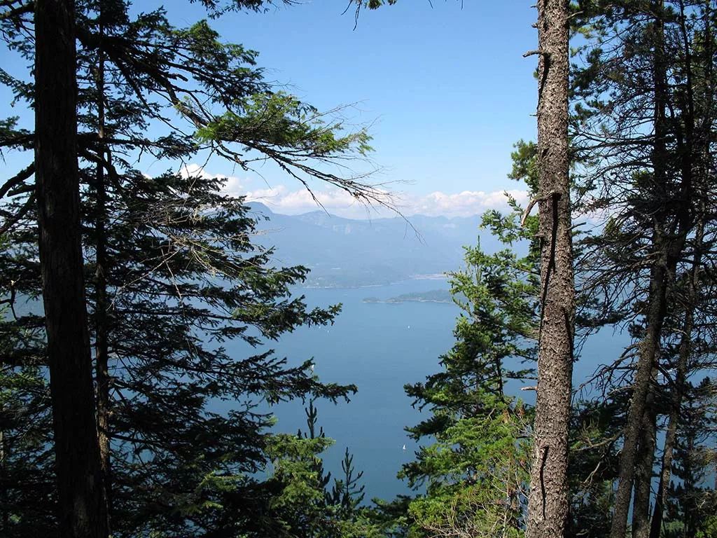 Mount Gardner hiking on Bowen Island, BC | Vancouver Trails